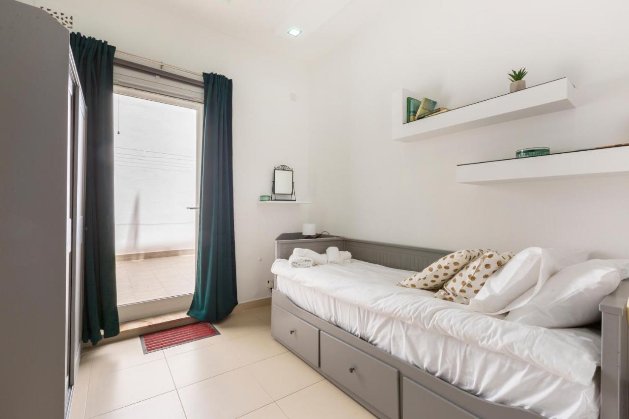 DC36 -Spacious&Stylish 3 bedroom Flat. Prime Zone Mellieħa Exterior foto